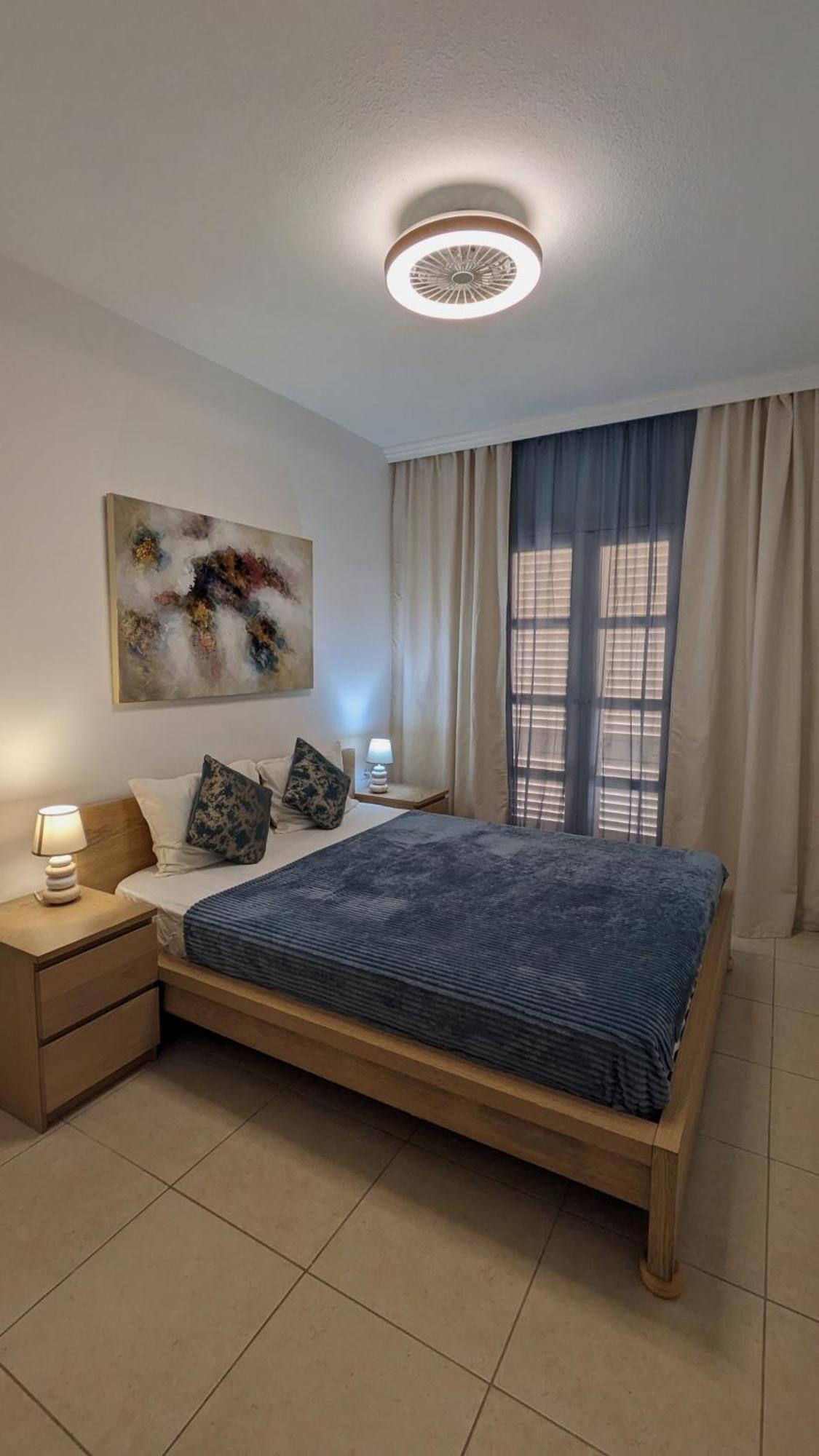 Апартаменты Newly Renovated Modern In Orlando Complex, *